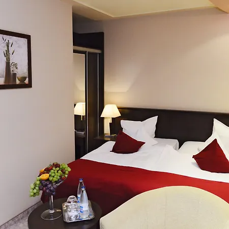 מלון Manufaktura Relaksu