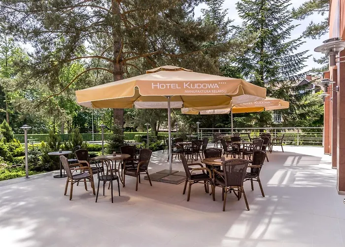 Hotel Manufaktura Relaksu 4*